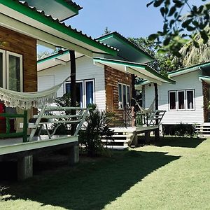 Suan Maprao Ko Kut Resort